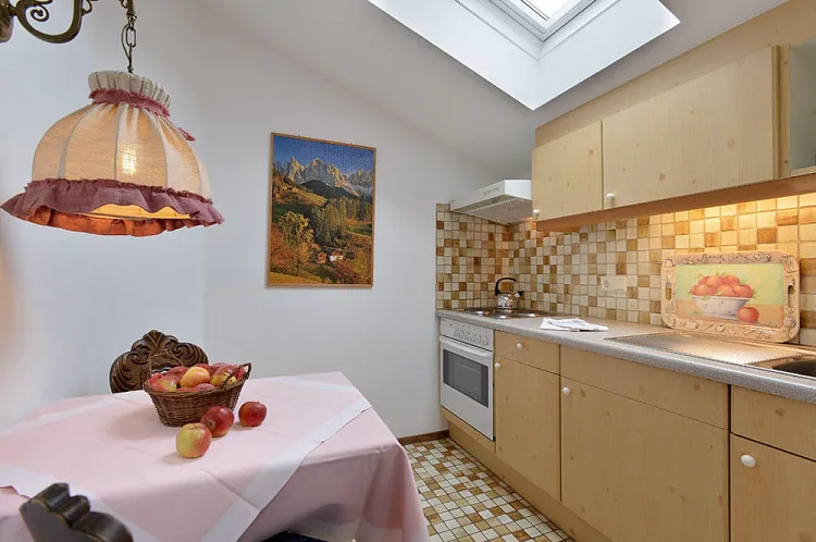 alpenappartementeuropastjohannalpenallee18brigittebadiorkueche1zimmerapp.jpg